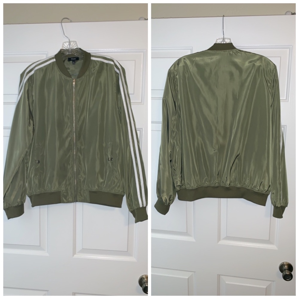 Army green windbreaker